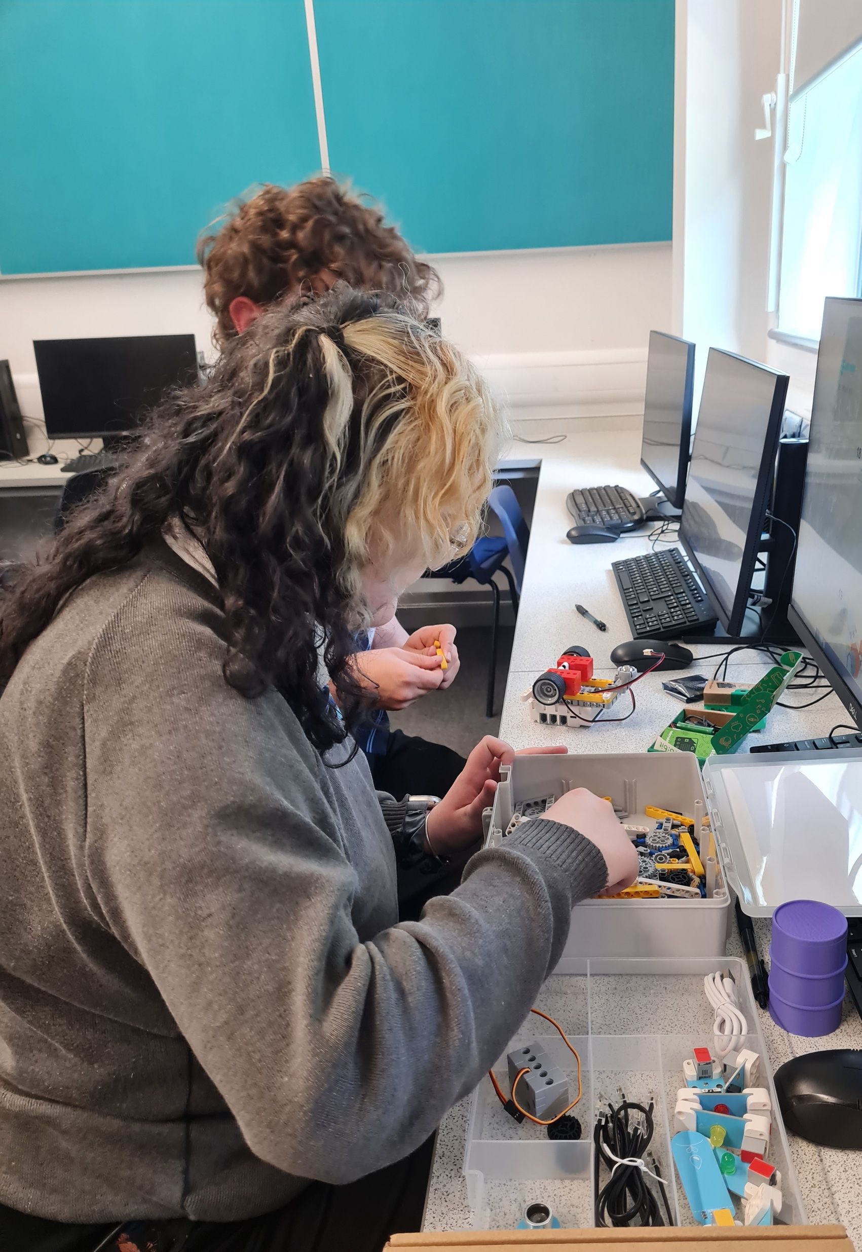 Cumbrian School Students Take on Nuclear Robotics Challenge 001