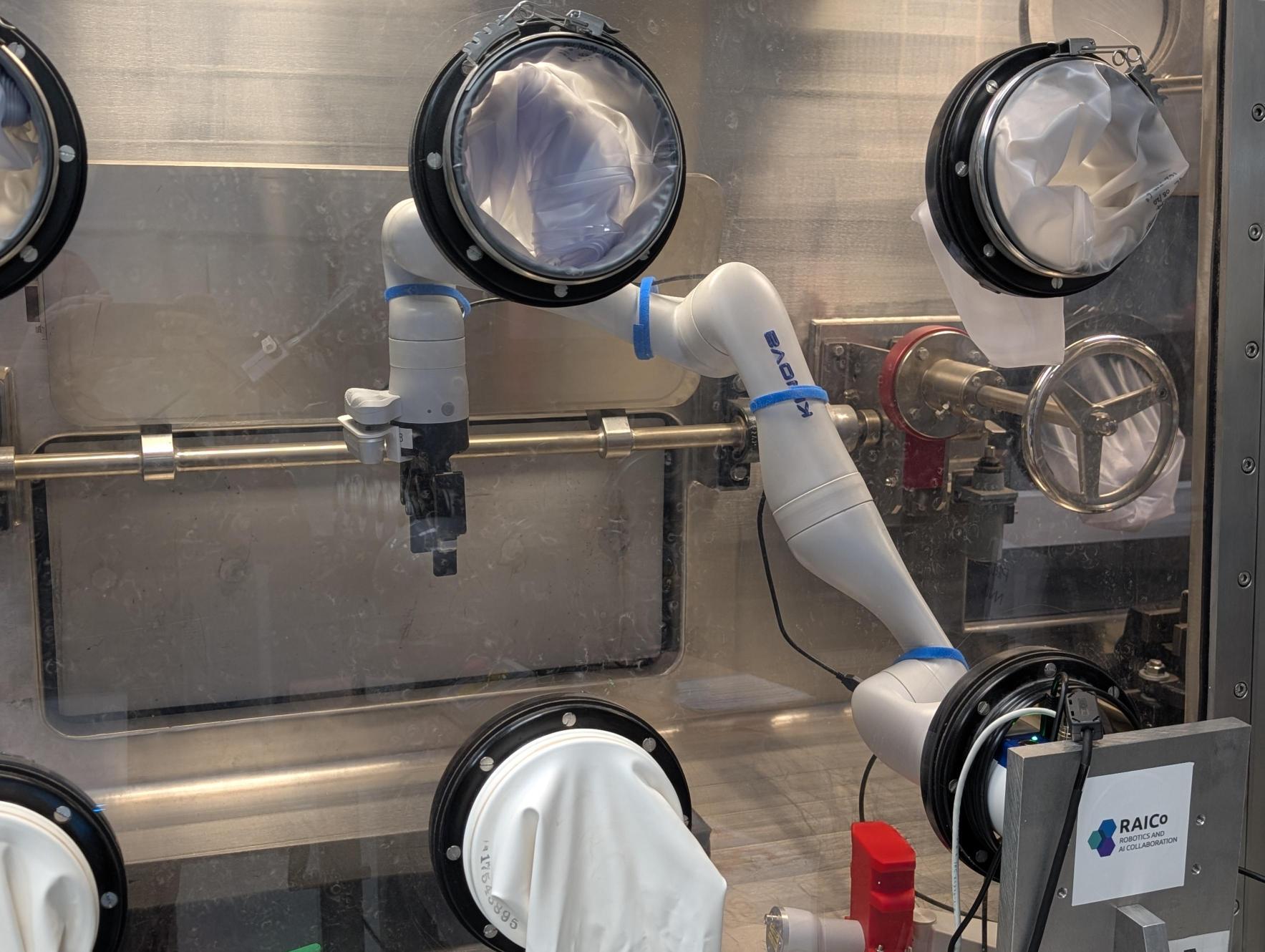 RAICo - The robotic glovebox that Sonni worked on